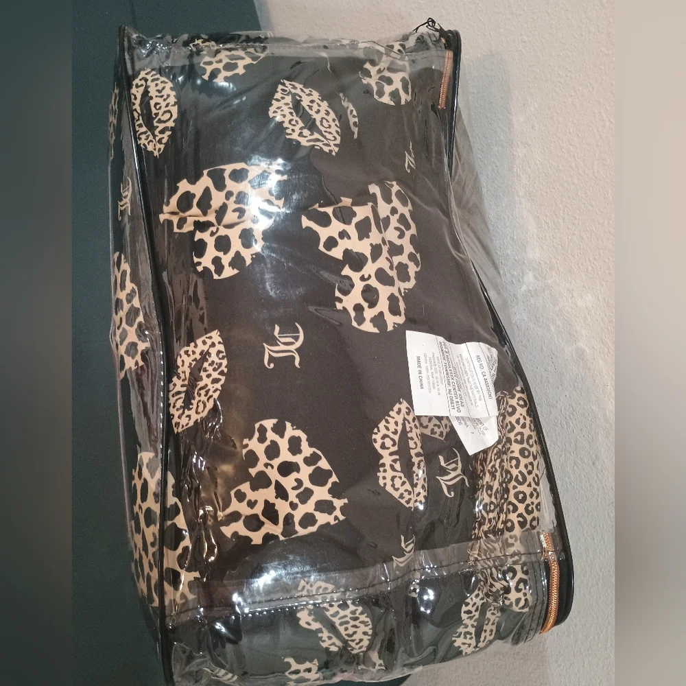 New Viral {Juicy Couture} Leopard Print 8 piece Comforter Set Black & Gold Queen